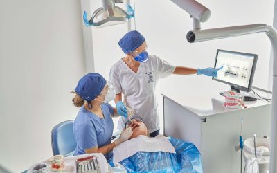 periodoncia-e-implantologia-quirurjica-odontologia-USS