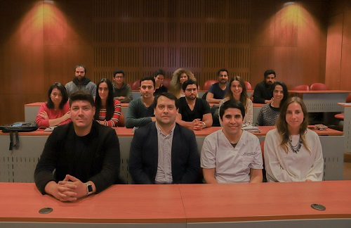 El cuerpo docente del diplomado, junto a los estudiantes de la versión 2019.